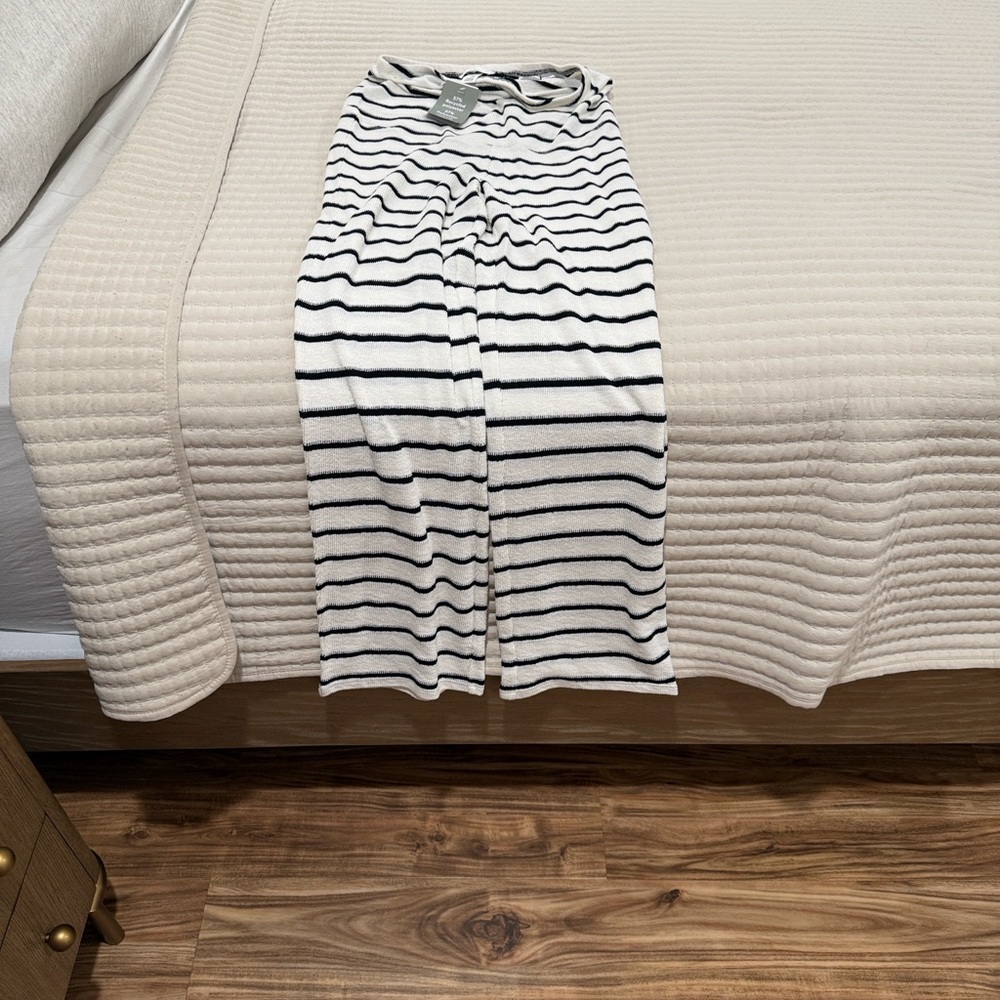 H&M Black and White Striped Top